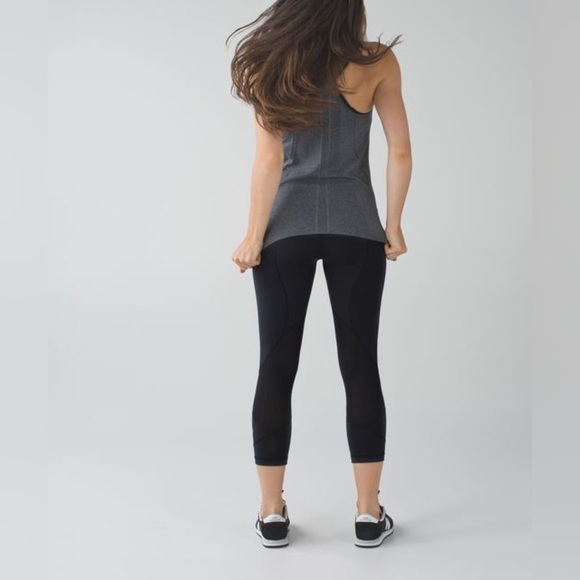 Lululemon Pace Rival Crop Capri Leggings Size 4 Activewear - Picture 2 of 11